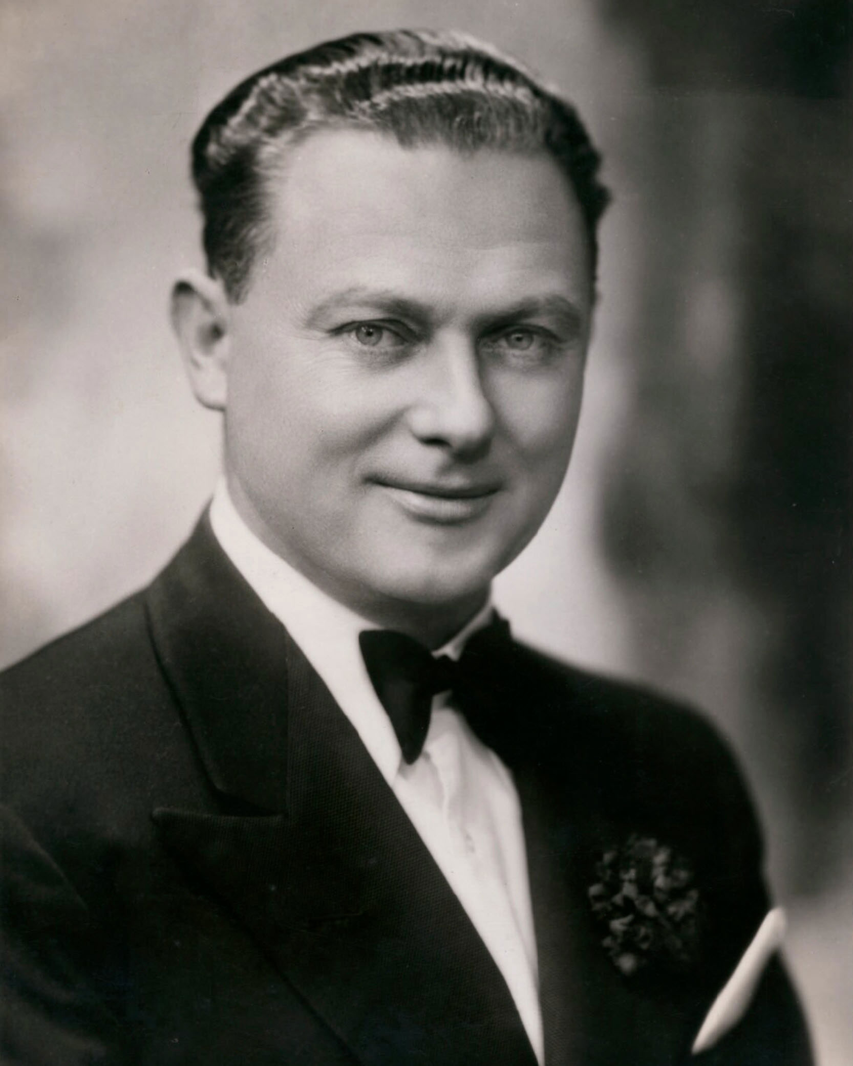 Leslie Sarony
